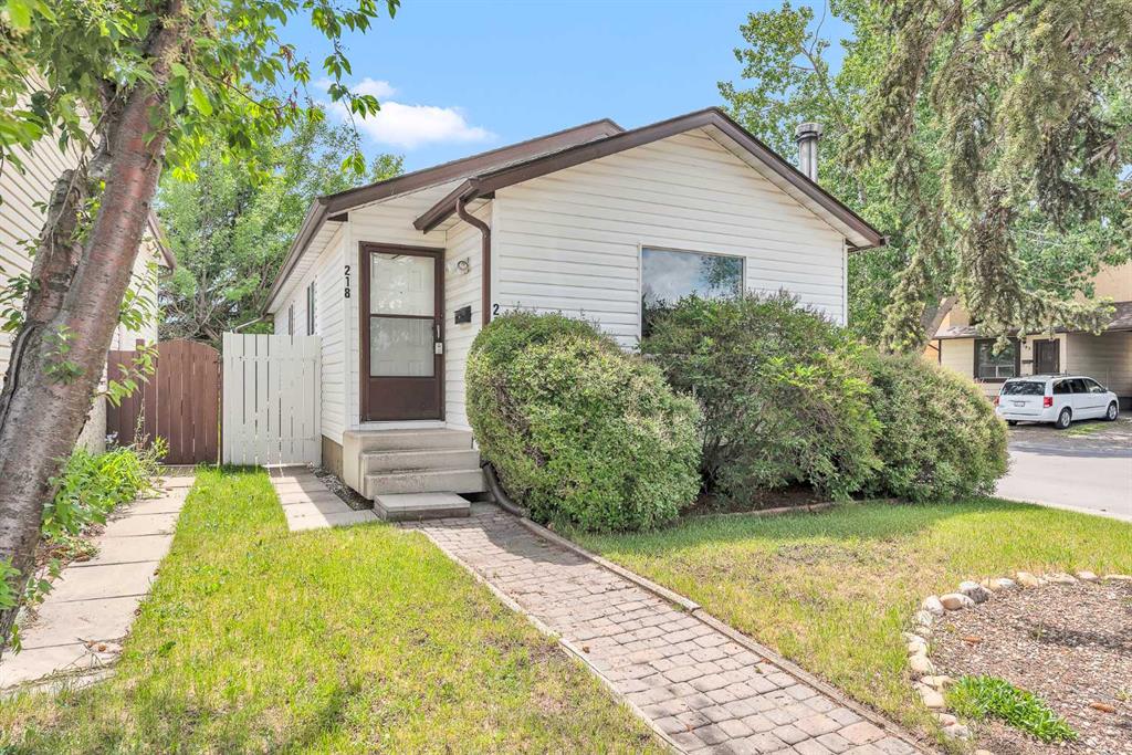 218 Pinemeadow Road Property Photo 1