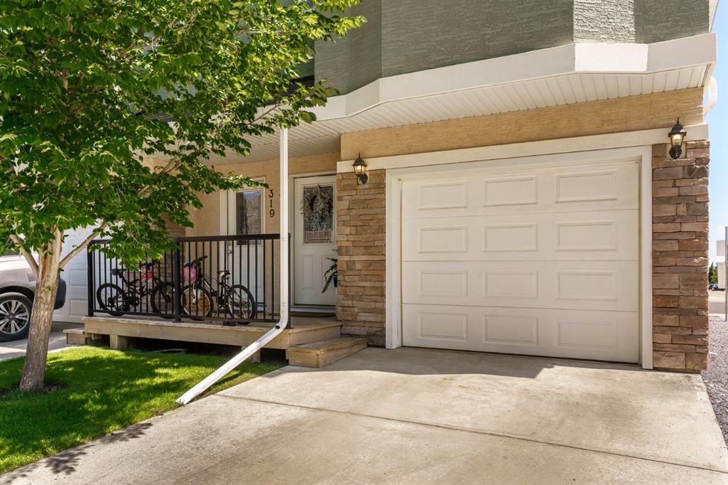 317 Strathcona Circle Property Photo 4