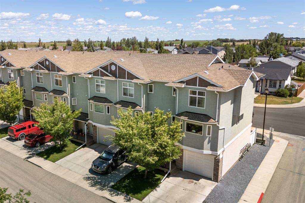 317 Strathcona Circle Property Photo 35