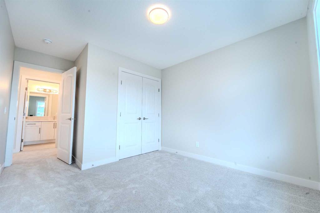 124 Waterford Way Property Photo 32