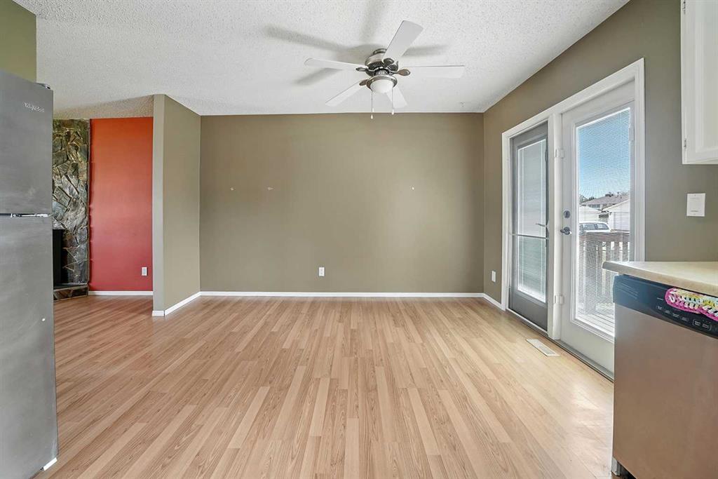 4725 56 Avenue Property Photo 6