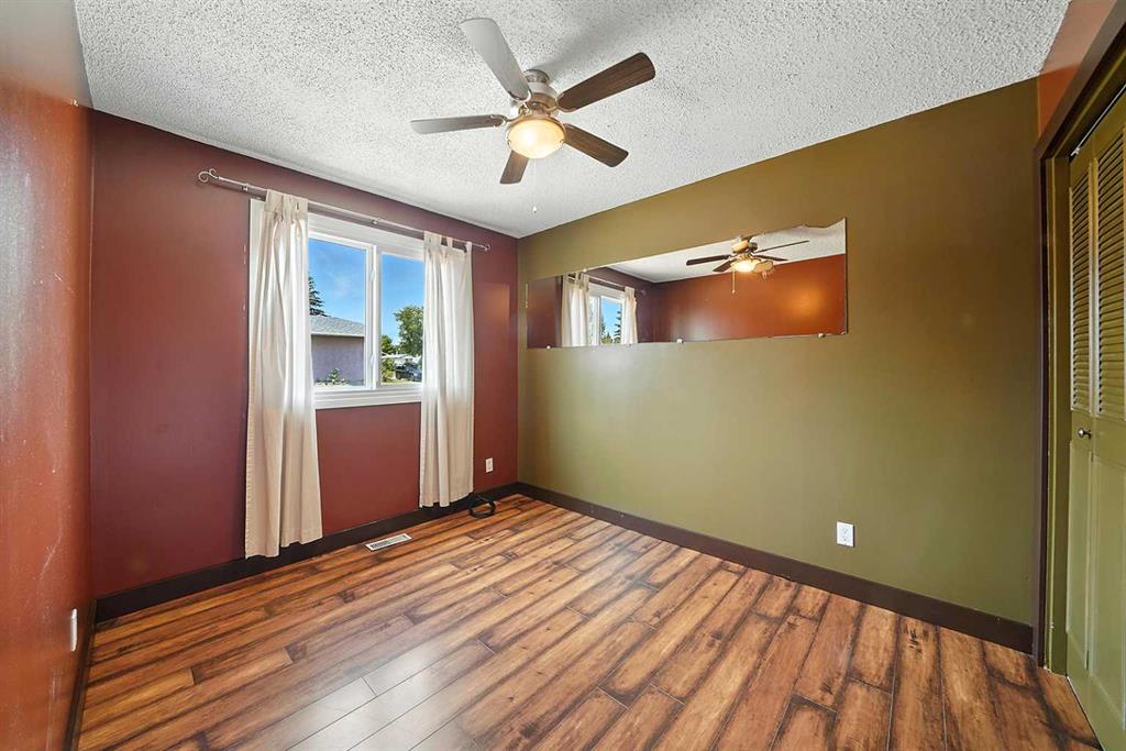 4725 56 Avenue Property Photo 10