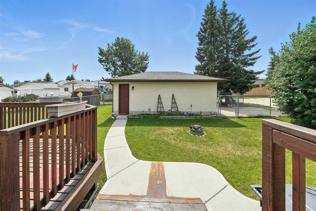 4725 56 Avenue Property Photo 21
