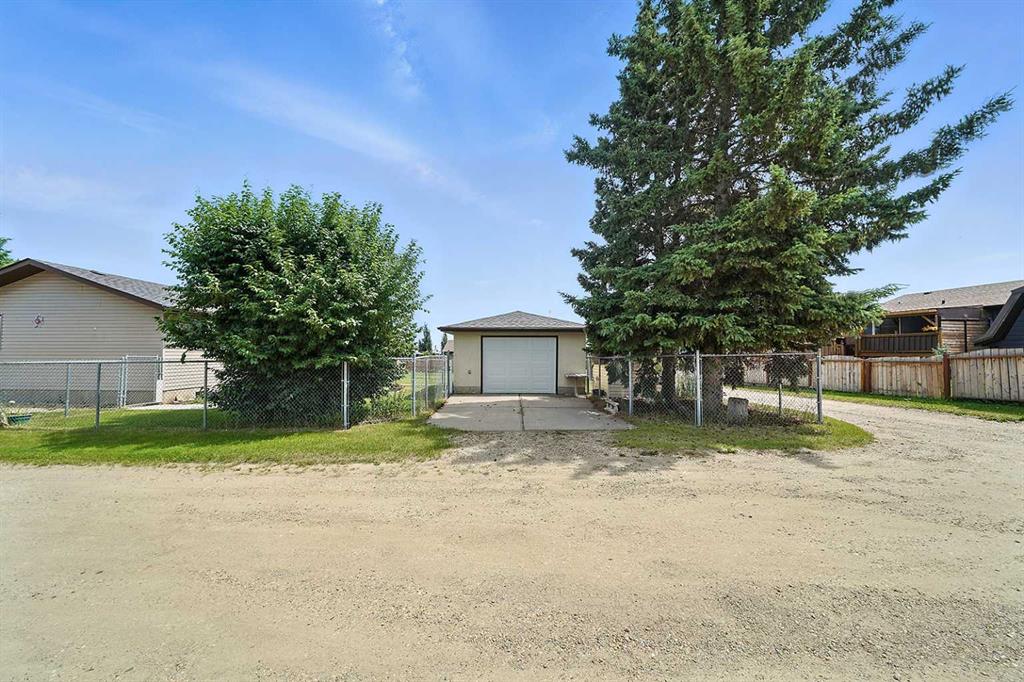 4725 56 Avenue Property Photo 23