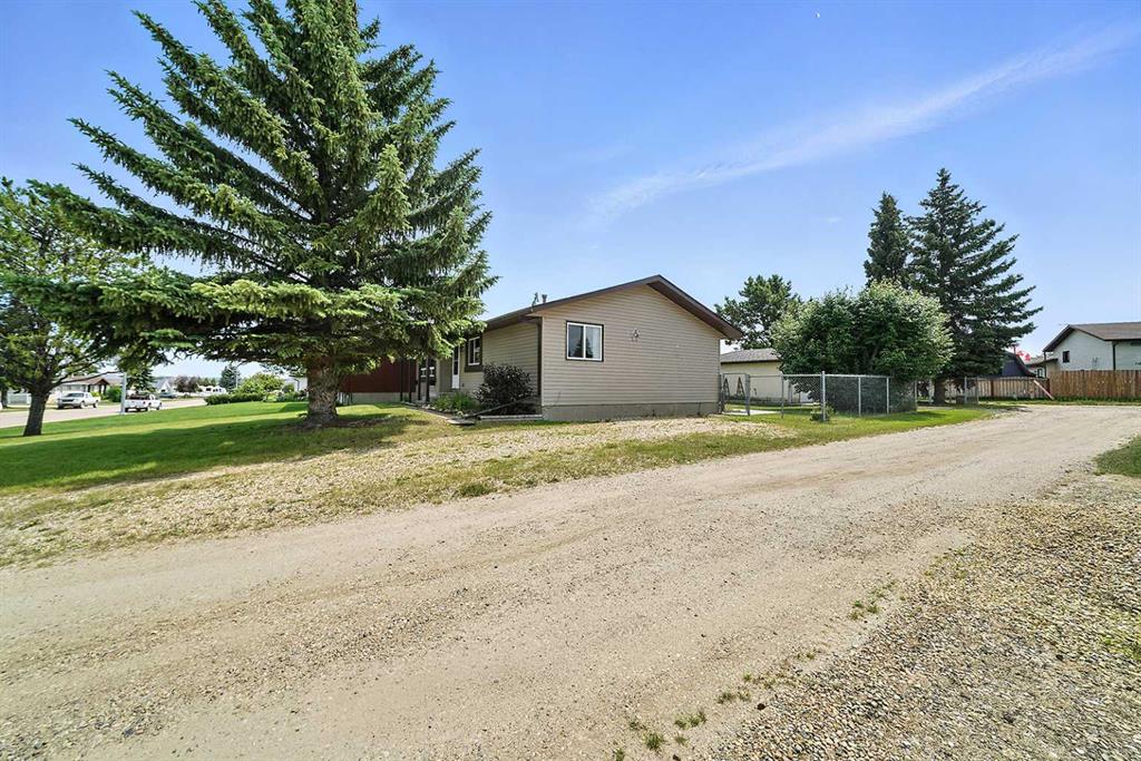 4725 56 Avenue Property Photo 24