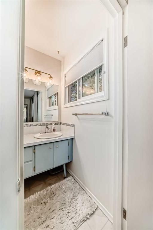 368 Capri Crescent Property Photo 26
