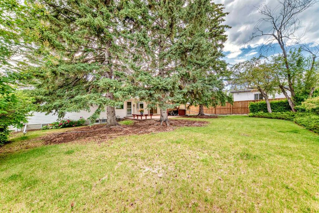 368 Capri Crescent Property Photo 42