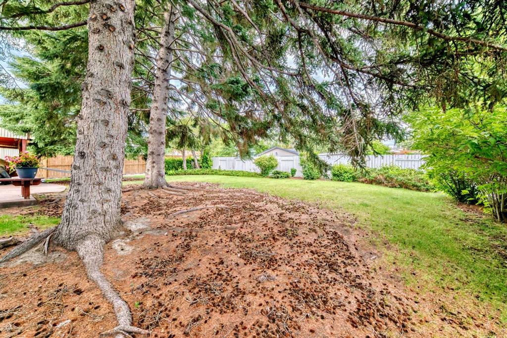 368 Capri Crescent Property Photo 44