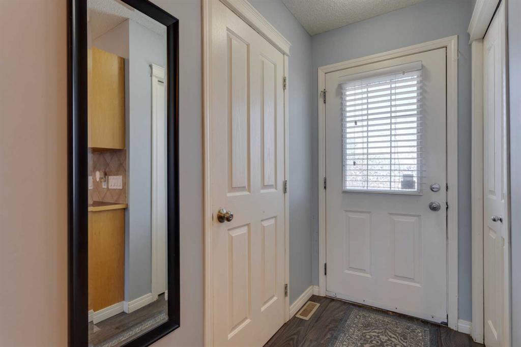 140 Sagewood Boulevard 205 Property Photo 3