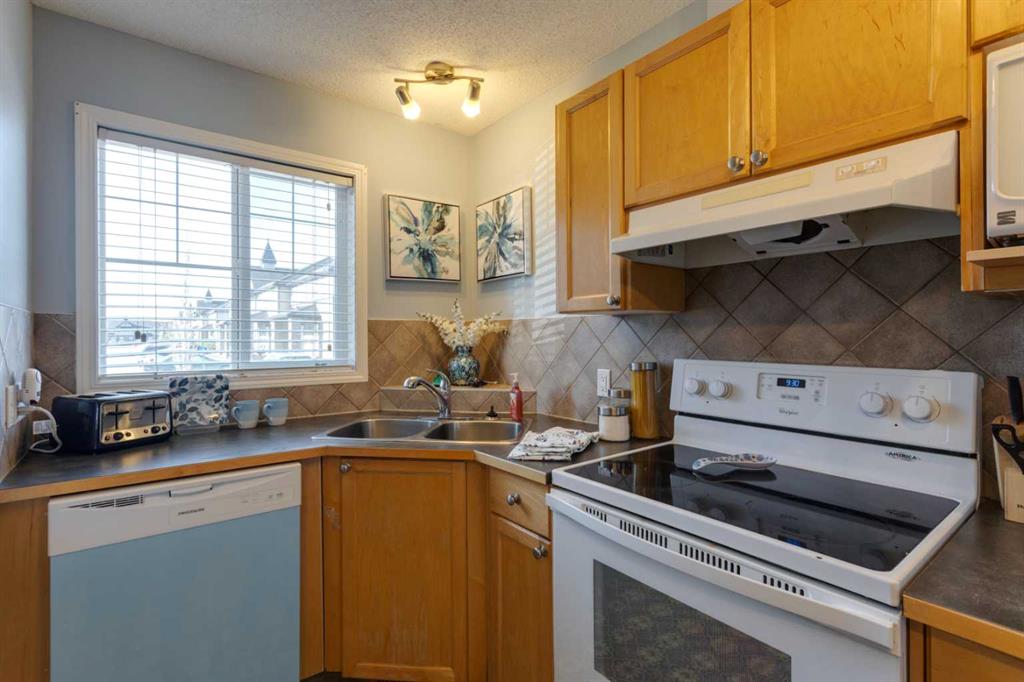 140 Sagewood Boulevard 205 Property Photo 24
