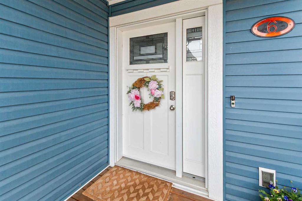 6 Viceroy Crescent Property Photo 2