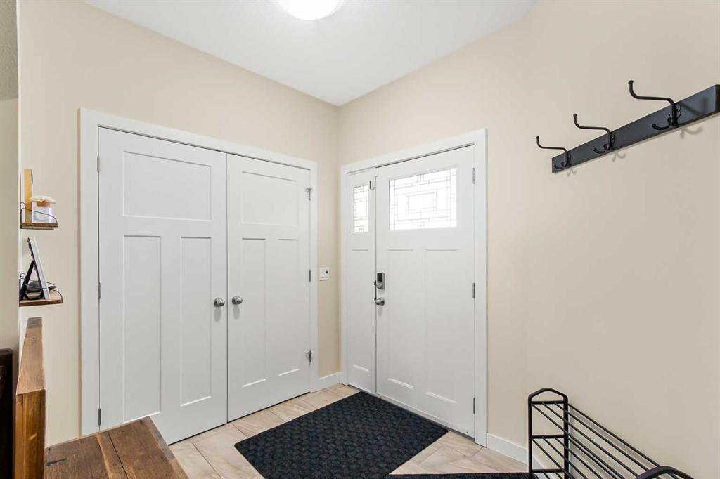 6 Viceroy Crescent Property Photo 3