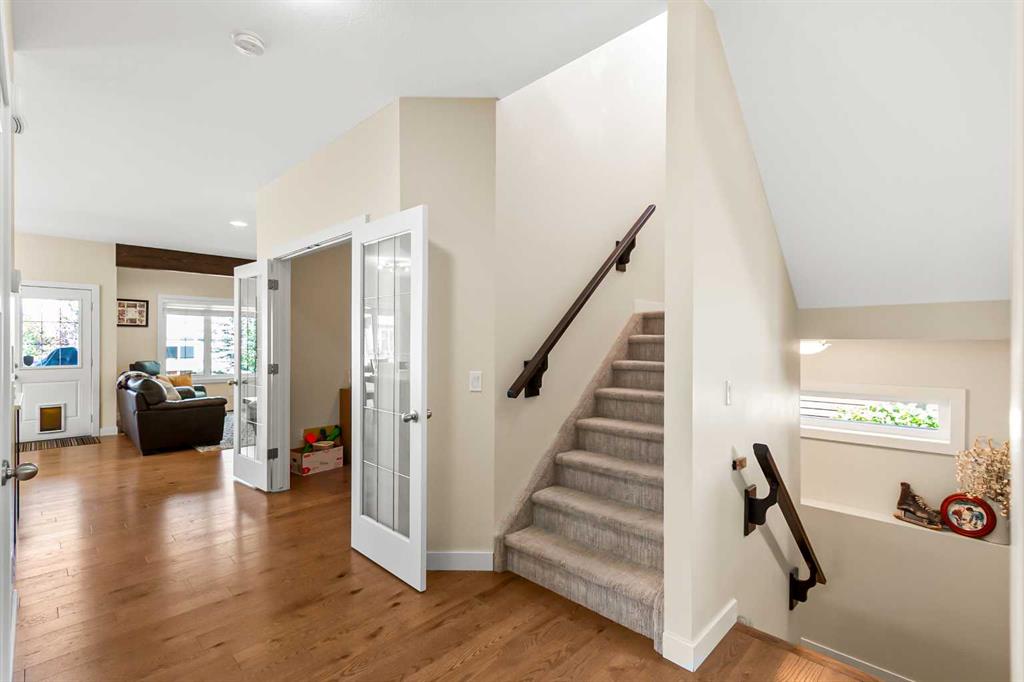 6 Viceroy Crescent Property Photo 4