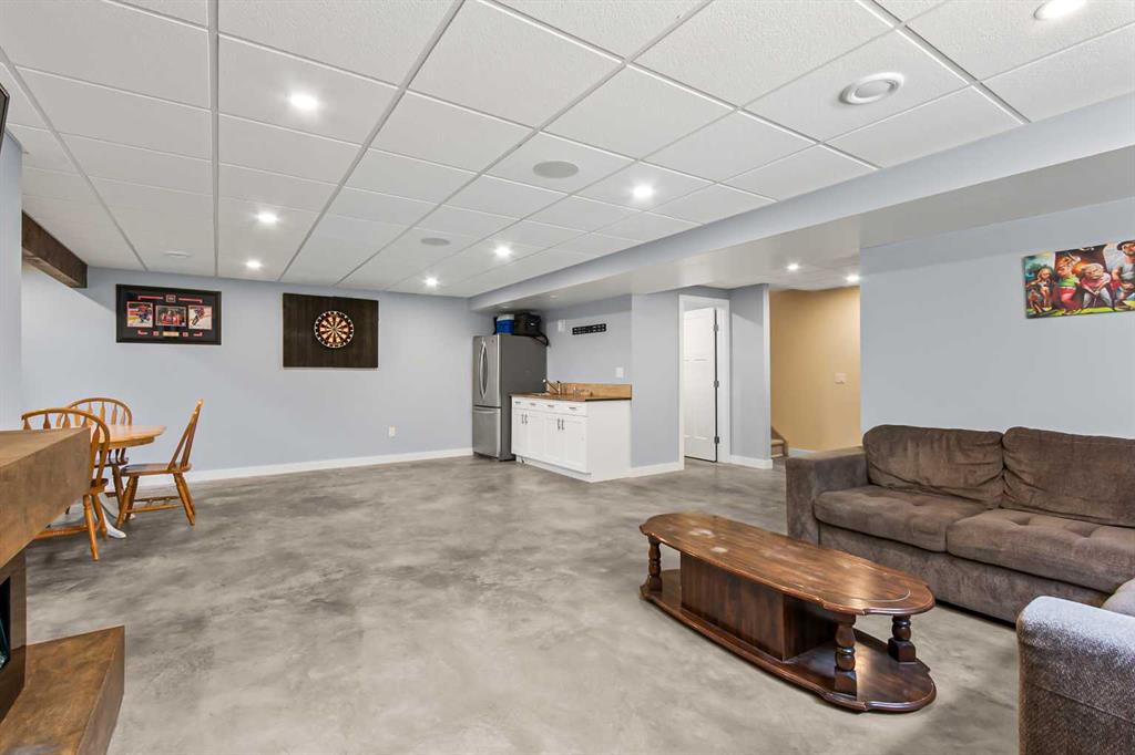 6 Viceroy Crescent Property Photo 29