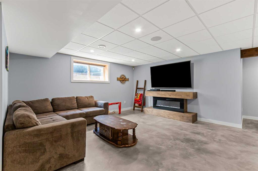 6 Viceroy Crescent Property Photo 30
