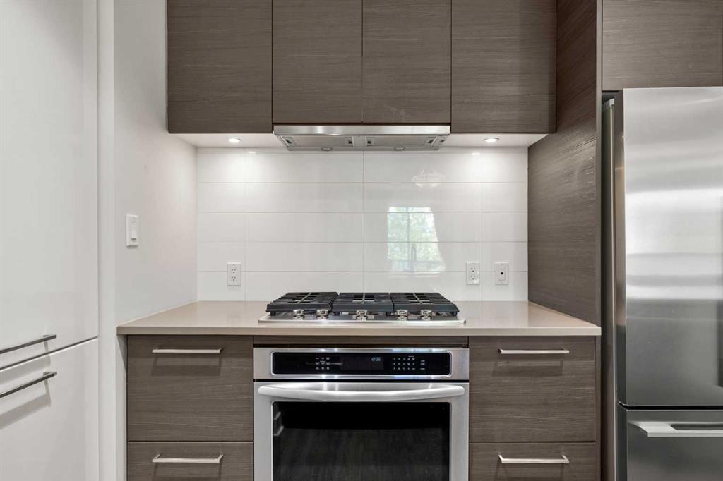 38 9 Street 317 Property Photo 11