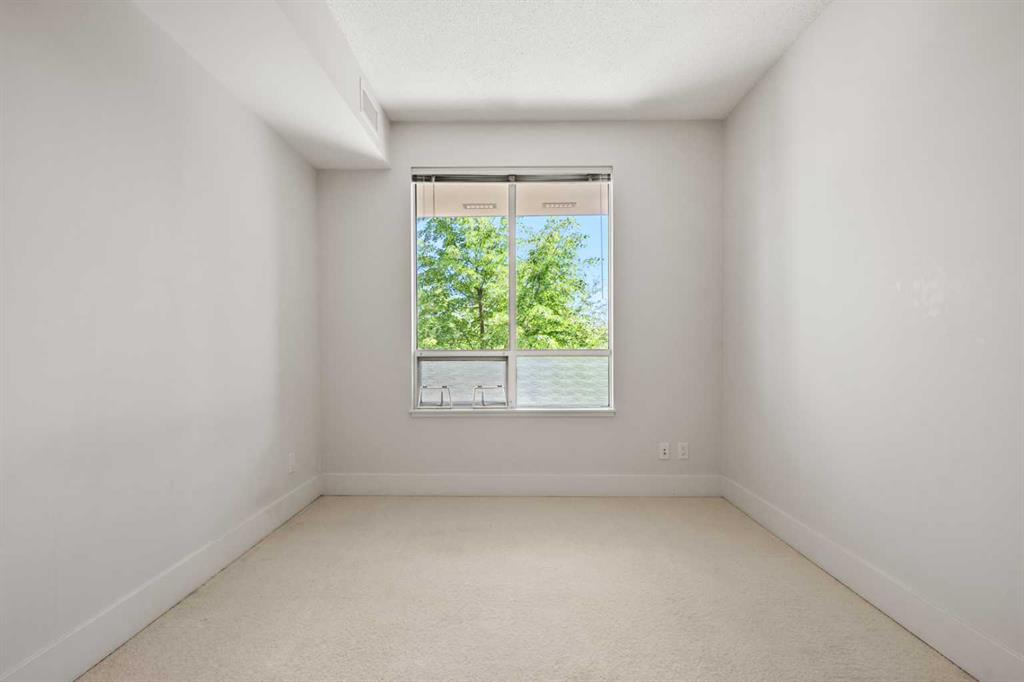 38 9 Street 317 Property Photo 17