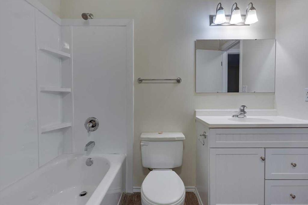 5935 63 Street 39 Property Photo 25