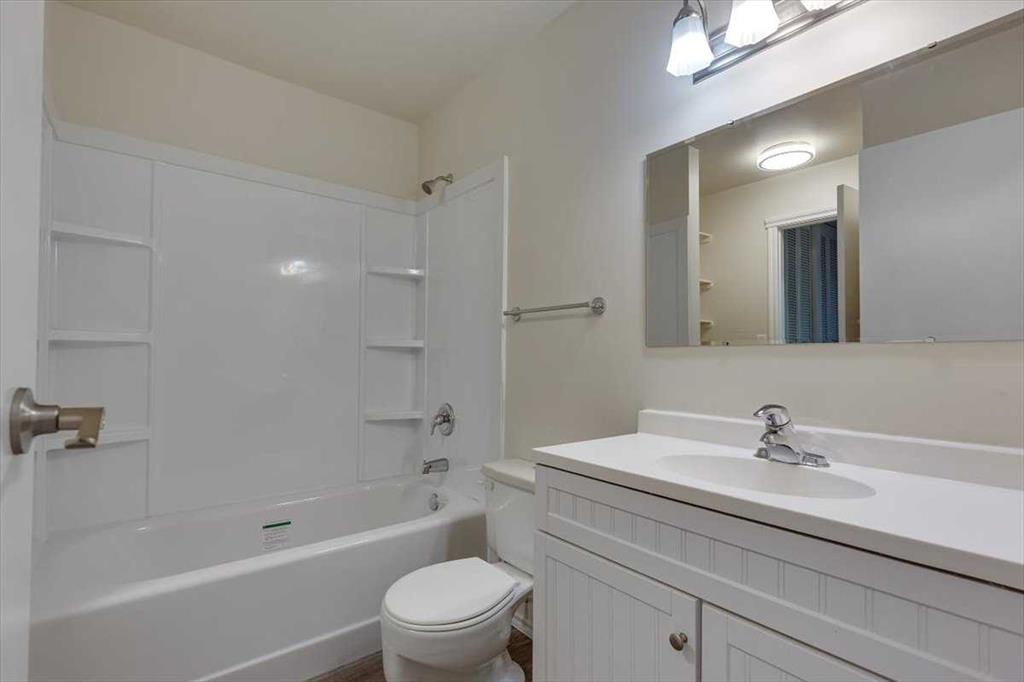 5935 63 Street 39 Property Photo 26
