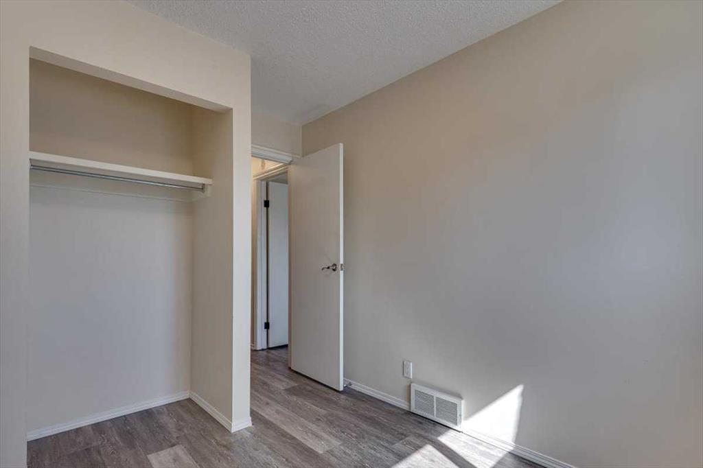 5935 63 Street 39 Property Photo 32