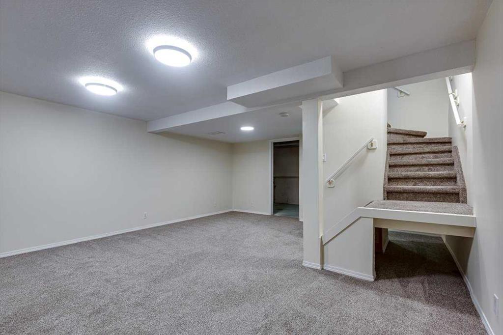 5935 63 Street 39 Property Photo 33