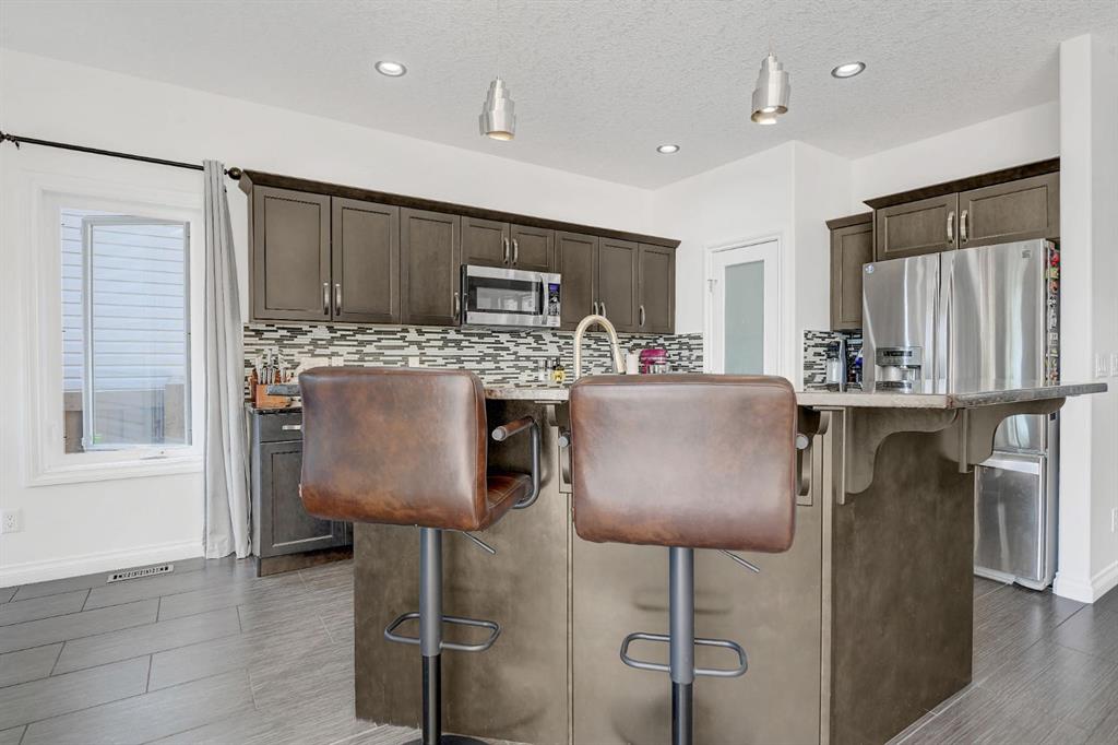 15109 102a Street Property Photo 9