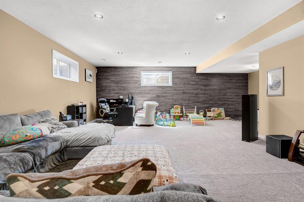15109 102a Street Property Photo 29