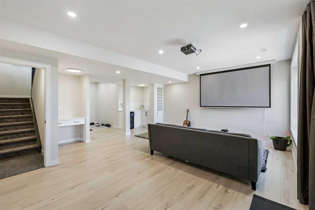 9 Cranbrook Cape Property Photo 36