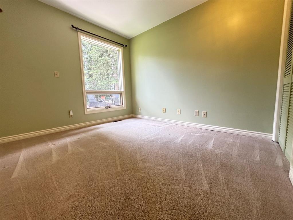 125 Elk Valley Crescent Property Photo 20