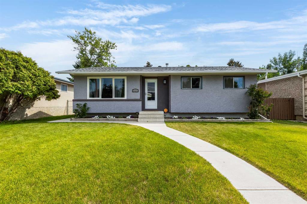 321 18 Street Property Photo 1