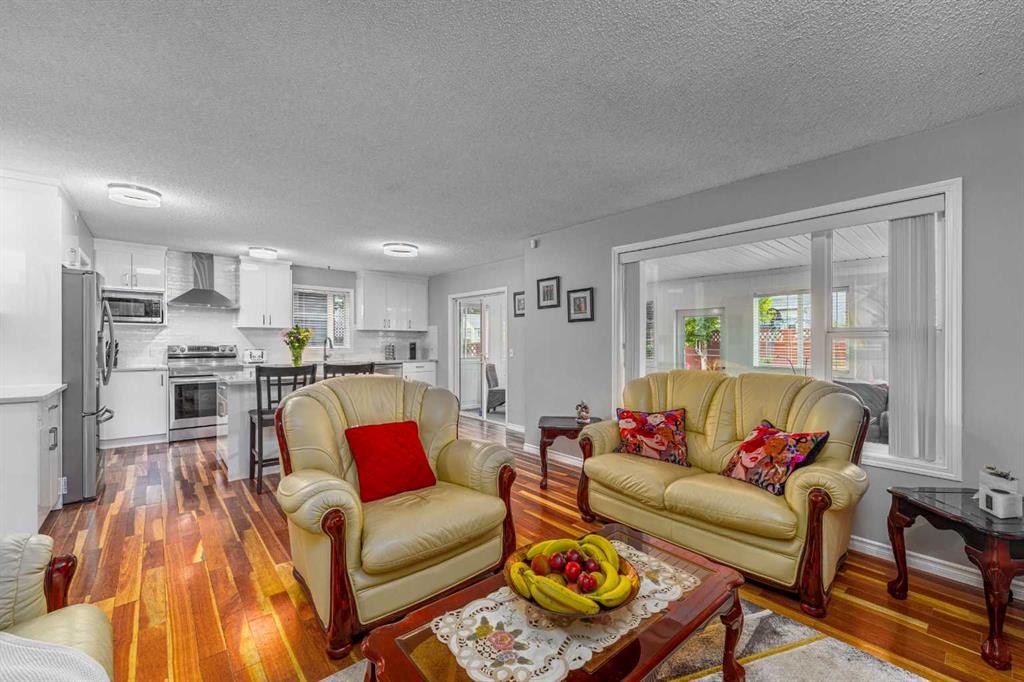 12 Chapalina Manor Property Photo 11