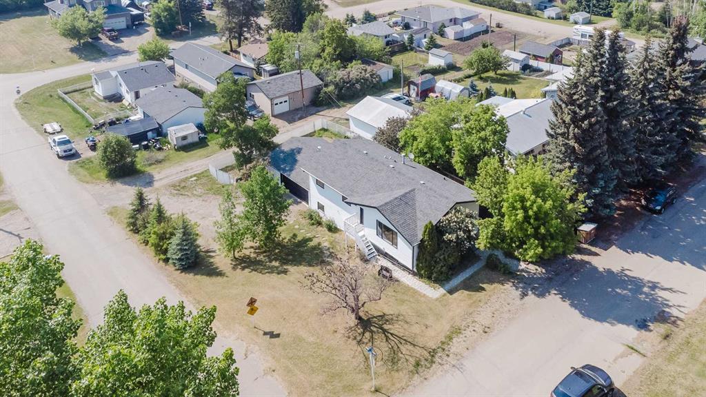 2102 24 Avenue Property Photo 4