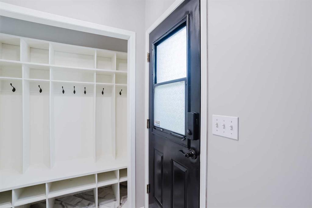 2102 24 Avenue Property Photo 14