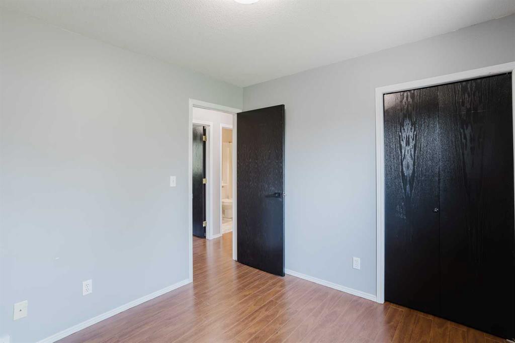 2102 24 Avenue Property Photo 20