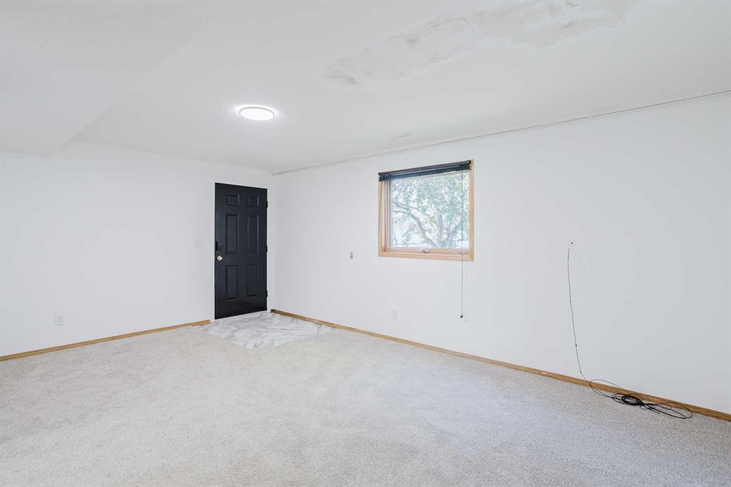 2102 24 Avenue Property Photo 25