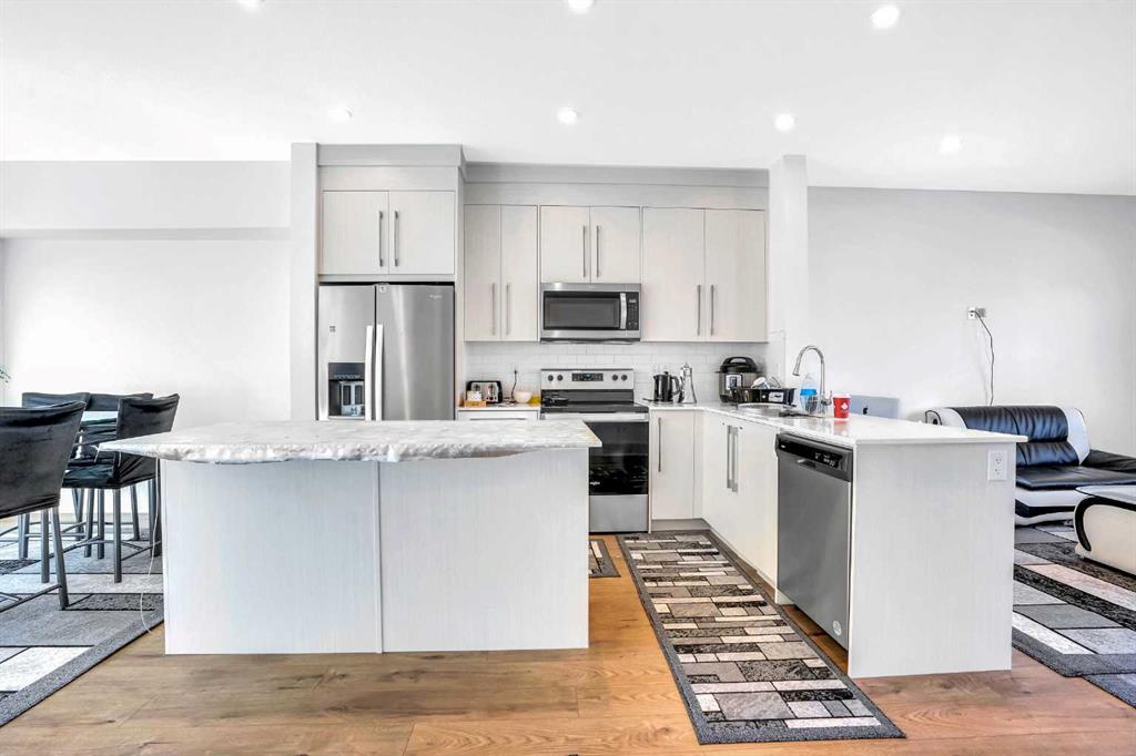 124 Savanna Street Property Photo 3