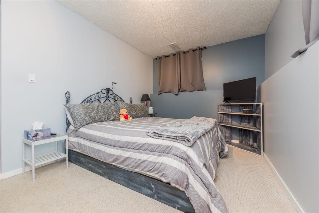 7601 Michaelis Boulevard Property Photo 23
