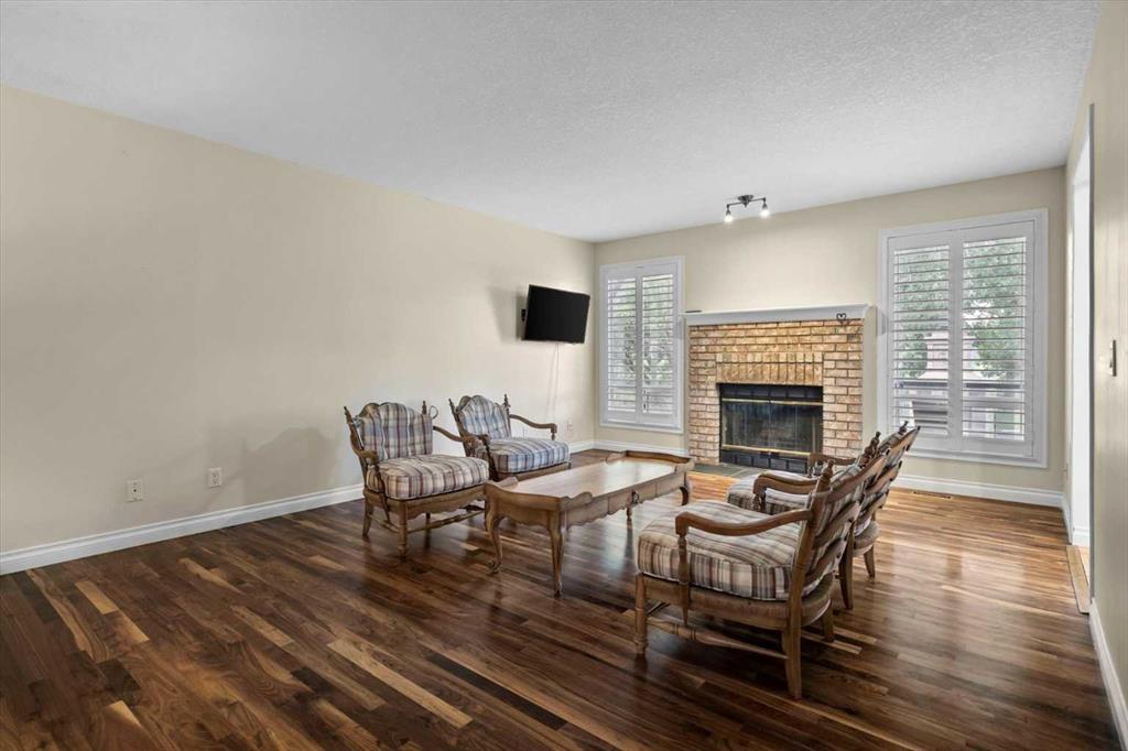 6 Douglasbank Drive Property Photo 10