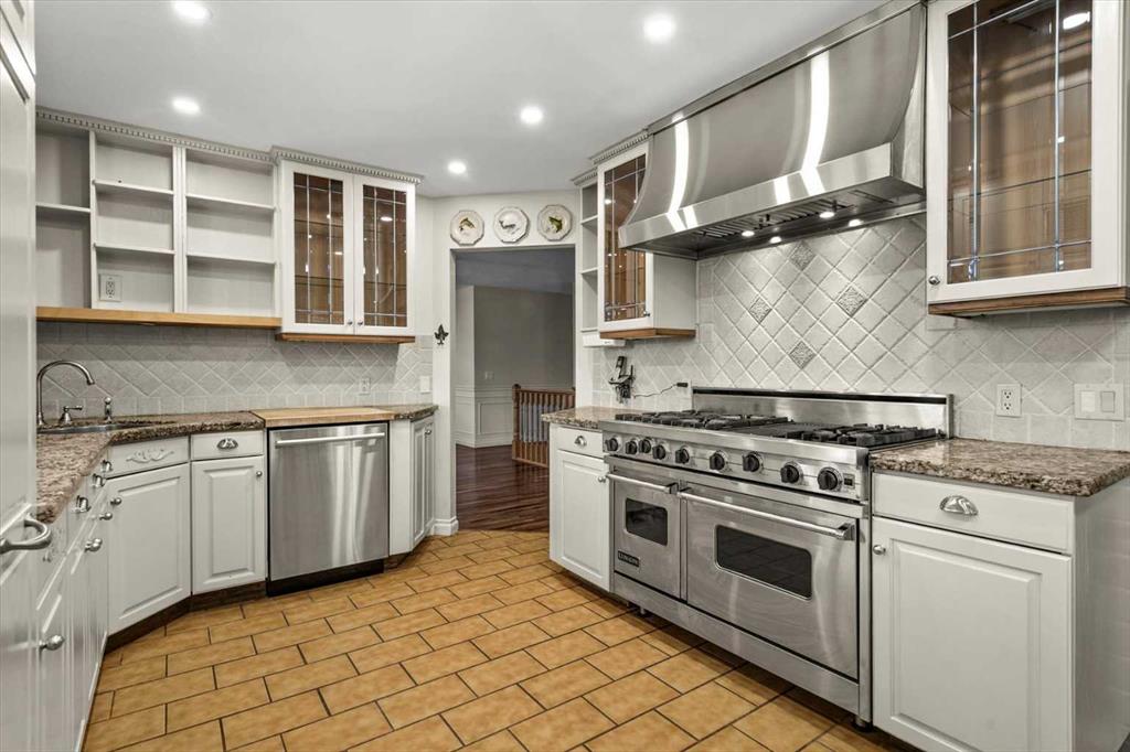 6 Douglasbank Drive Property Photo 15