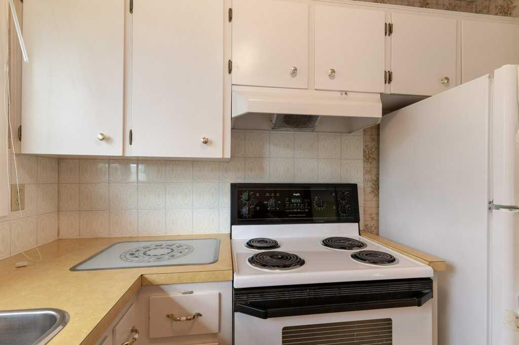 2015 2 Avenue 1 Property Photo 11