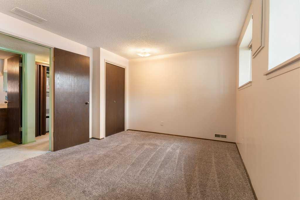 2015 2 Avenue 1 Property Photo 16