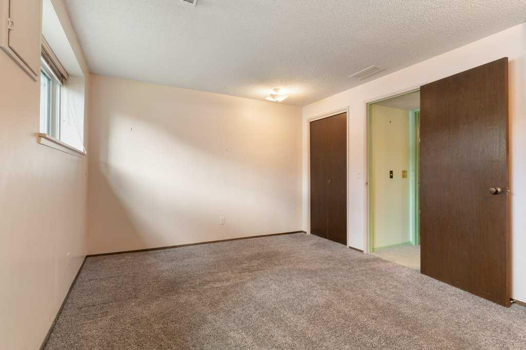 2015 2 Avenue 1 Property Photo 17