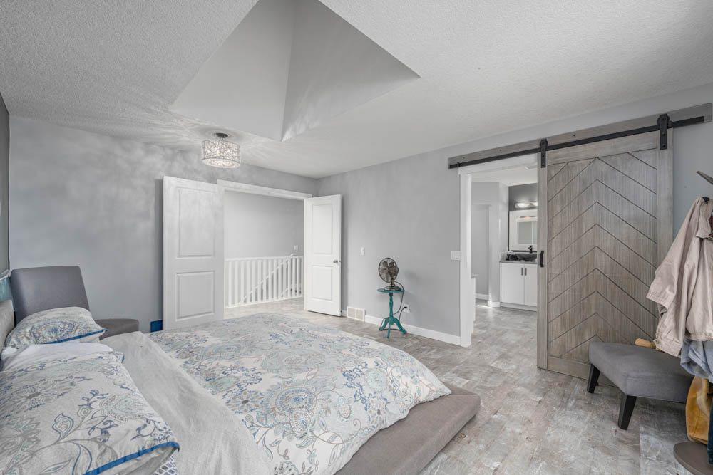 334c Silvergrove Place Property Photo 11