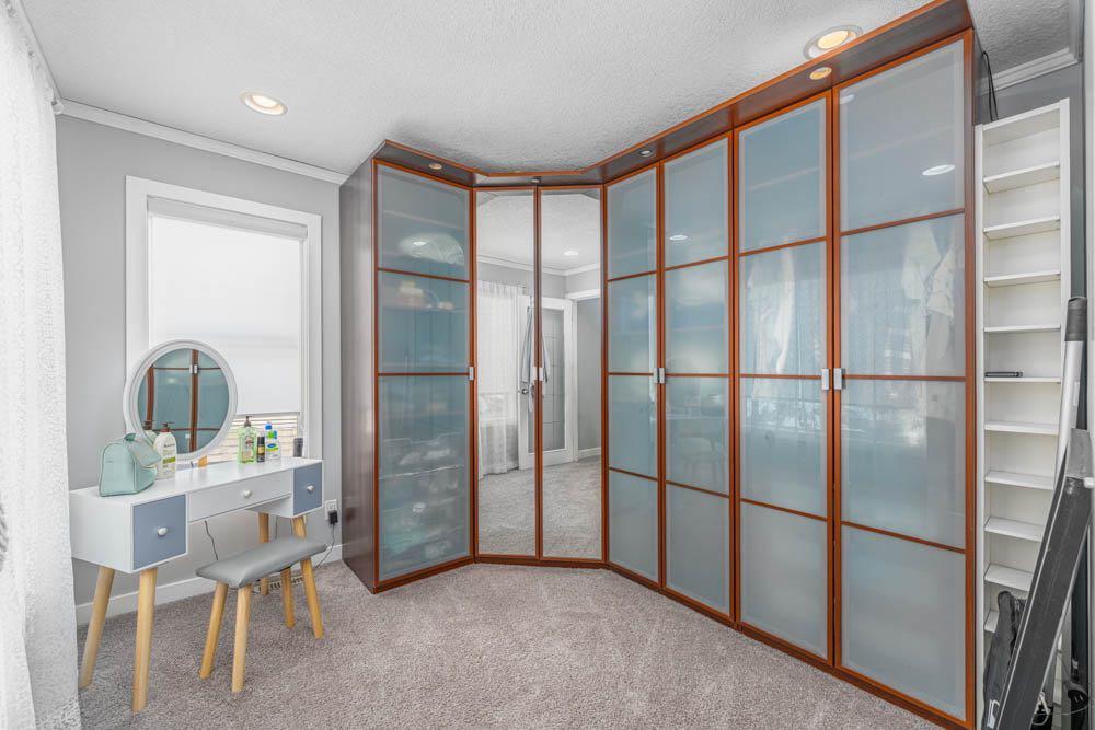 334c Silvergrove Place Property Photo 12