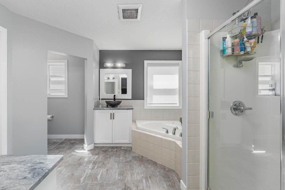 334c Silvergrove Place Property Photo 14