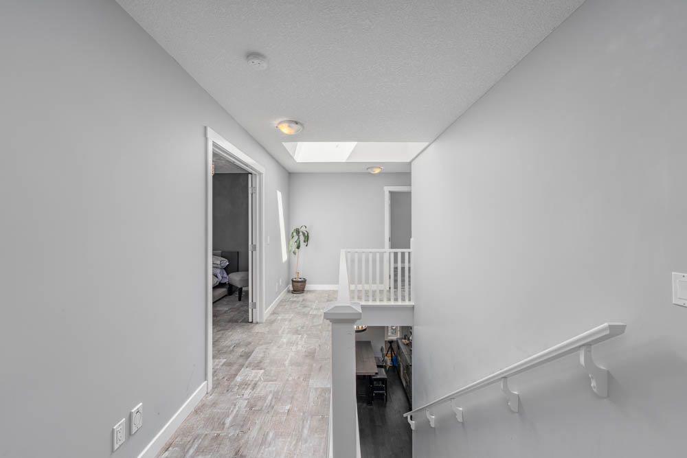 334c Silvergrove Place Property Photo 15