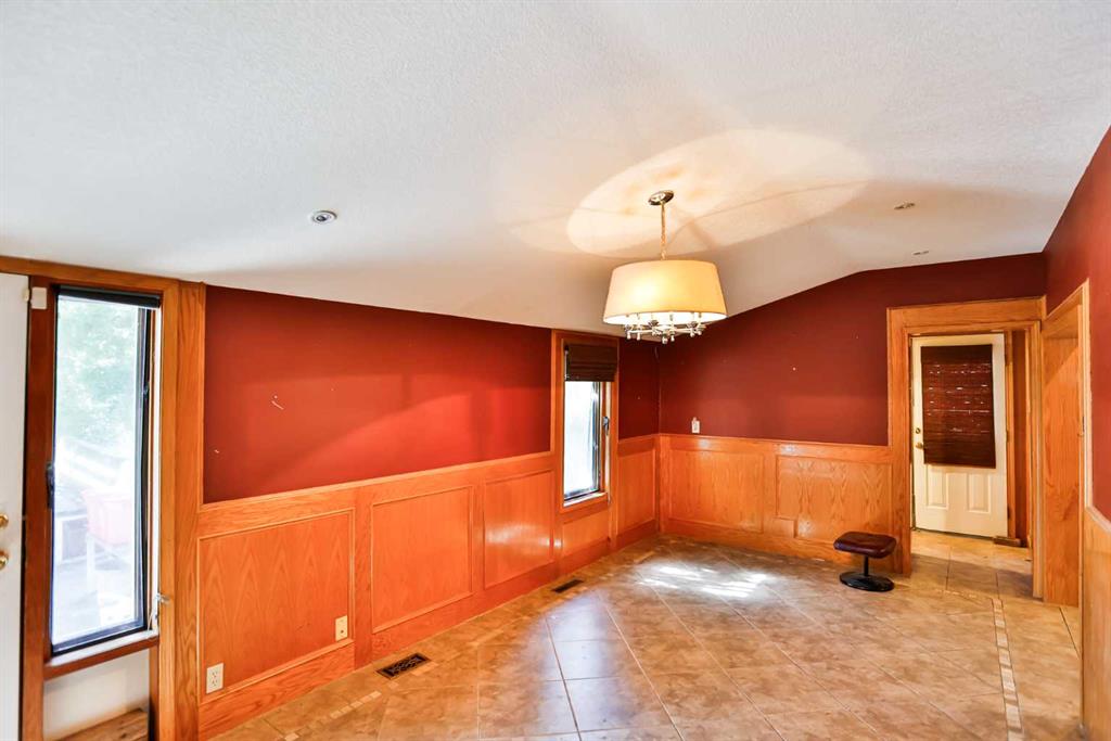 326 12 Street Property Photo 13
