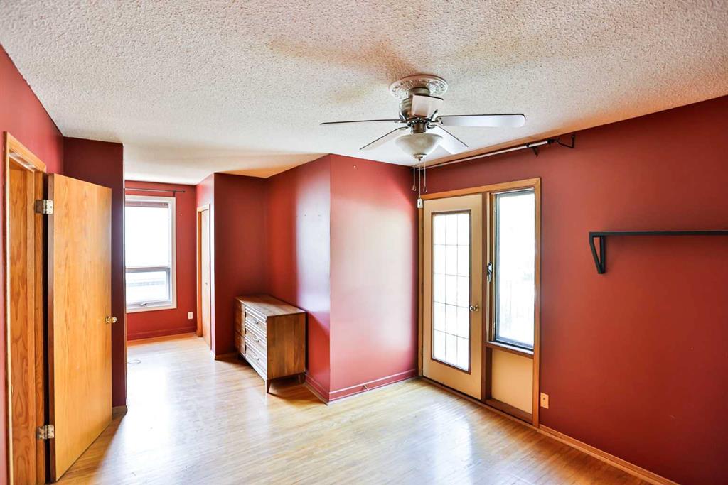 326 12 Street Property Photo 16