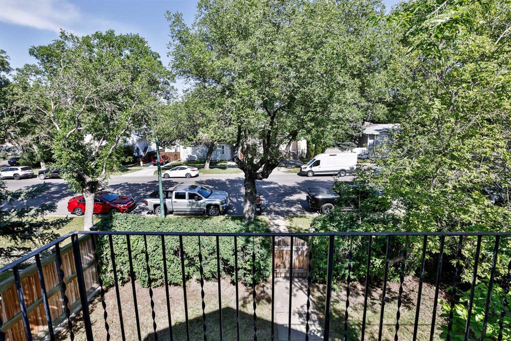 326 12 Street Property Photo 18