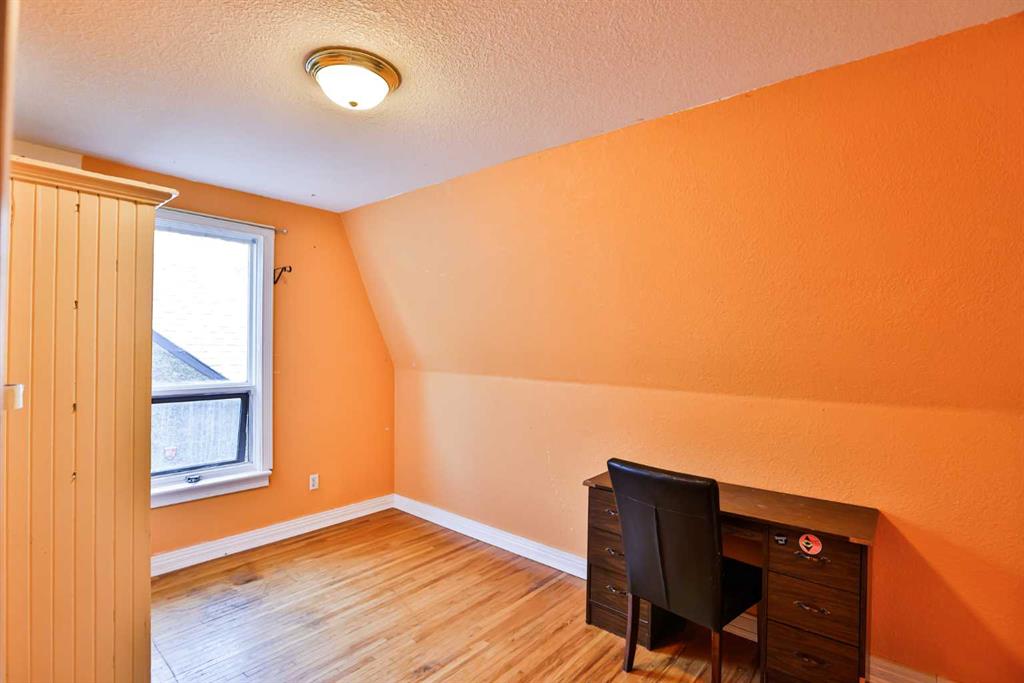 326 12 Street Property Photo 19